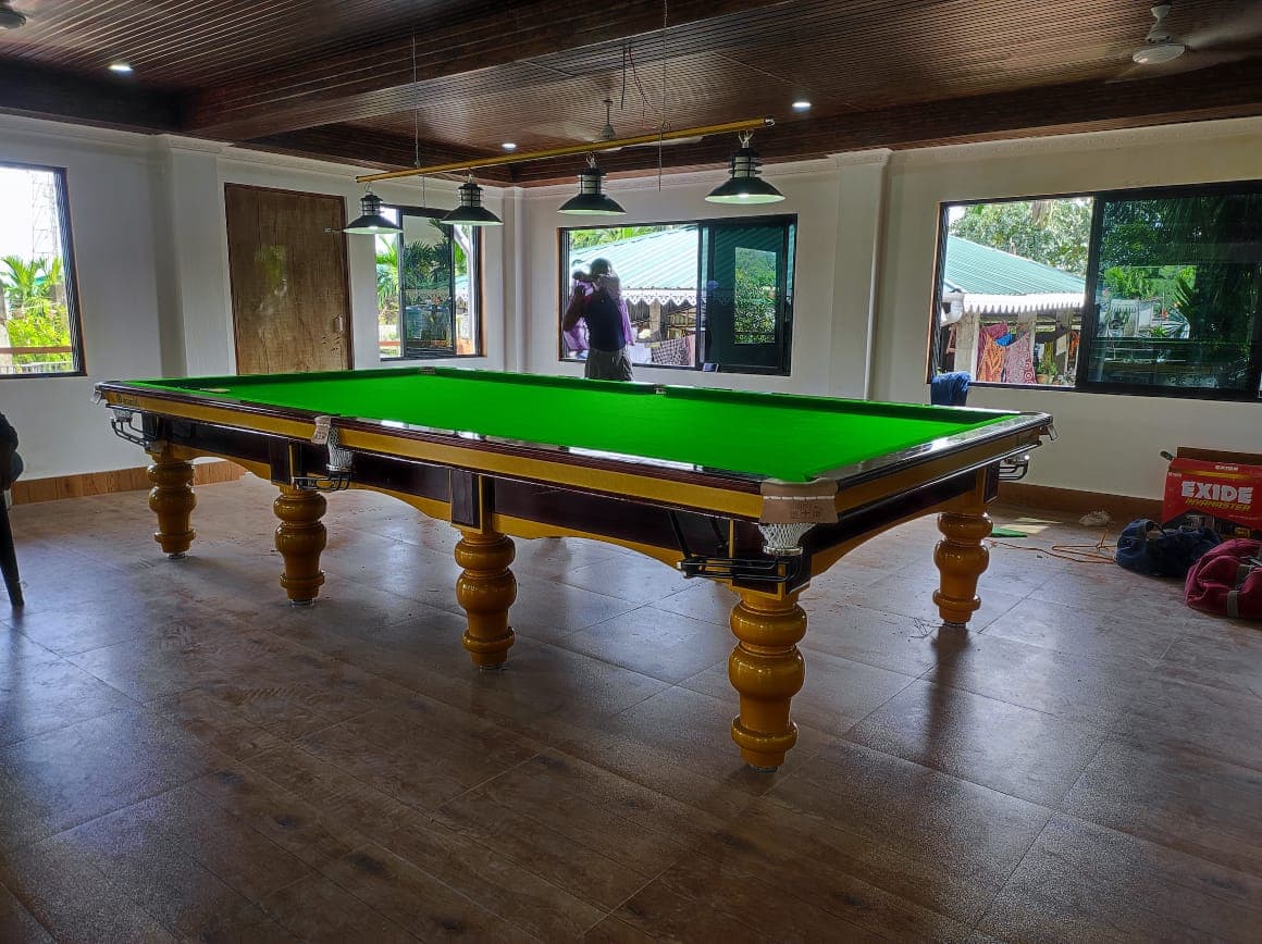 SNOOKER TABLE -GOLD - image 2